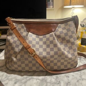 AUTHENTIC - Louis Vuitton Siracusa Damier Azur MM